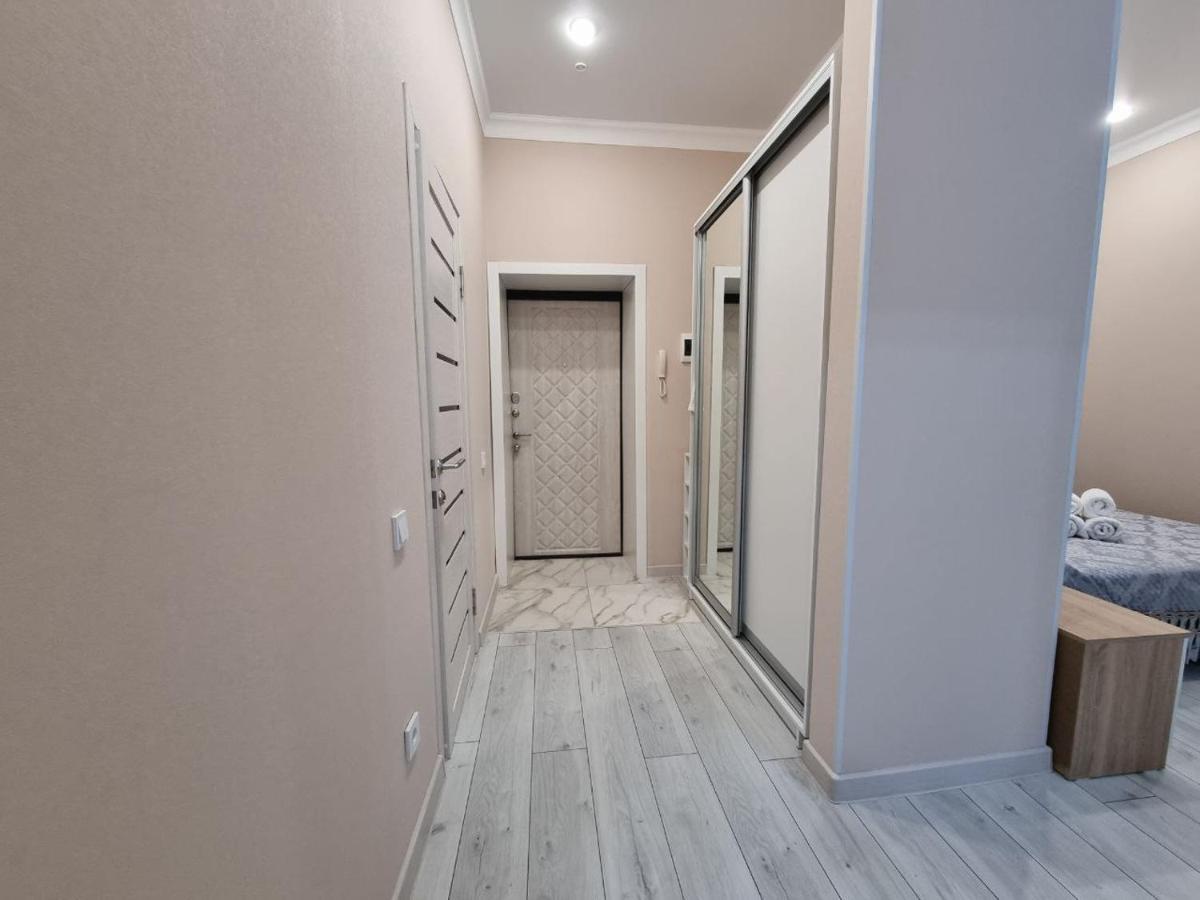 1 Комнатная Рядом C Expo, Mega Silk Way Apartment Astana Exterior foto